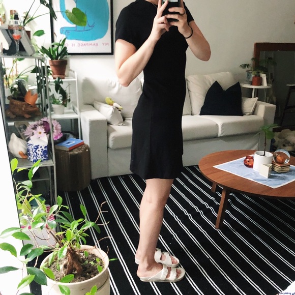 UNIQLO Short Sleeve Black Ponte Fit Flare Dress - Picture 3 of 7